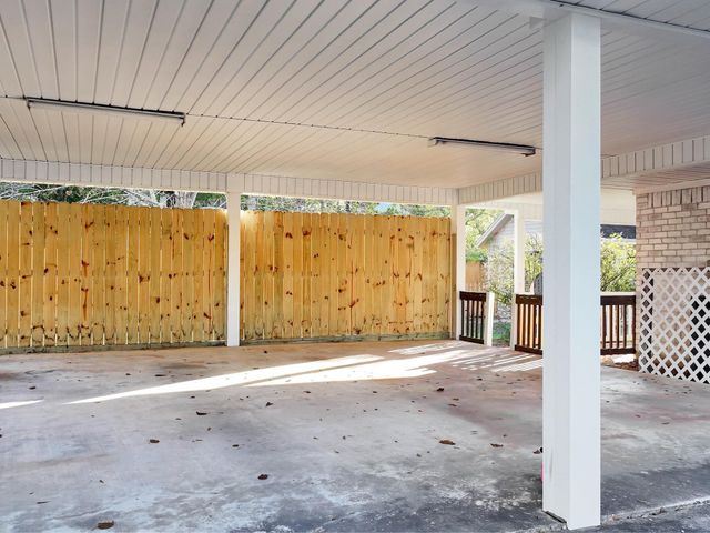 504 County Road 763 N, Buna, TX 77612