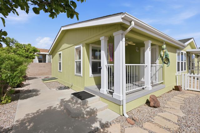 155 Sunrise Bluffs Drive, Belen, NM 87002