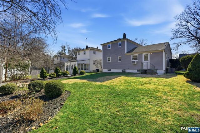 89 Larch Avenue, Bogota, NJ 07603