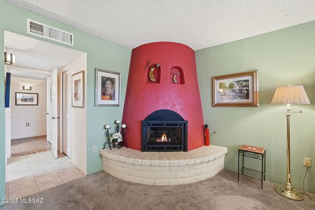 1151 N Paseo Del Cervato, Green Valley, AZ 85614