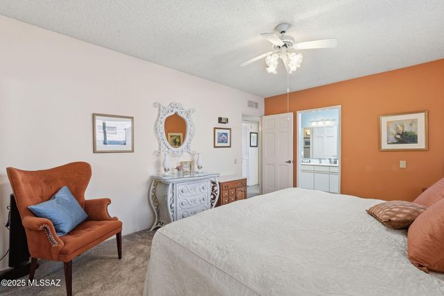 1151 N Paseo Del Cervato, Green Valley, AZ 85614