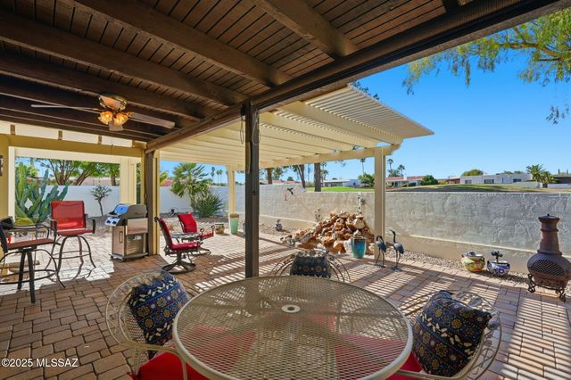 1151 N Paseo Del Cervato, Green Valley, AZ 85614