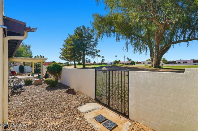 1151 N Paseo Del Cervato, Green Valley, AZ 85614