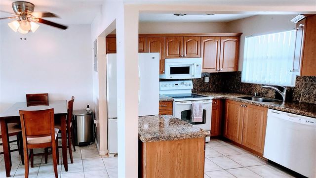 2721 N Pine Island Road 309, Sunrise, FL 33322