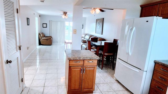 2721 N Pine Island Road 309, Sunrise, FL 33322