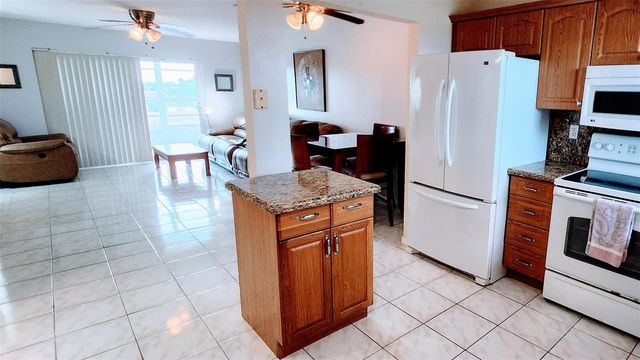 2721 N Pine Island Road 309, Sunrise, FL 33322