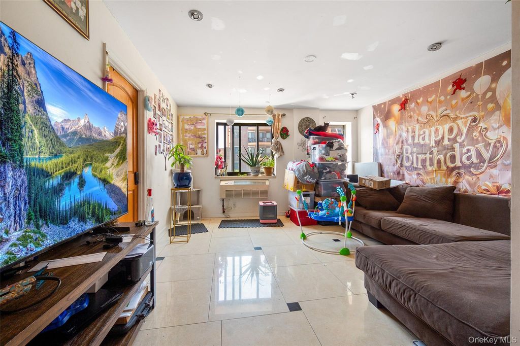 10607 Northern Boulevard 2A, Corona, NY 11368 — photo 3