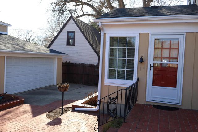 1426 Ruger Avenue, Janesville, WI 53545