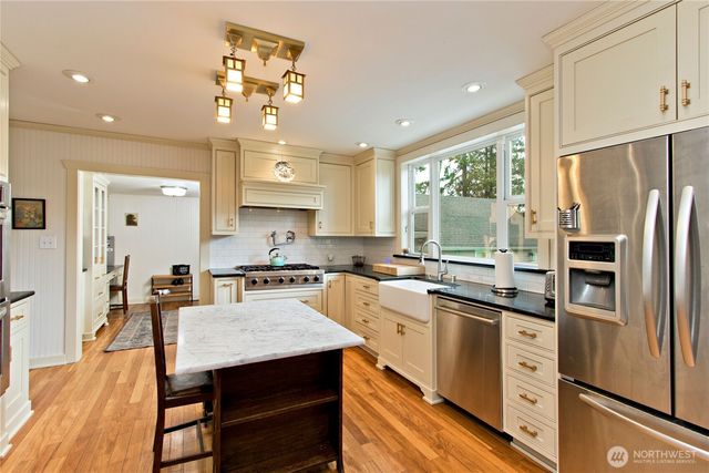 26806 SE 432nd Street, Enumclaw, WA 98022