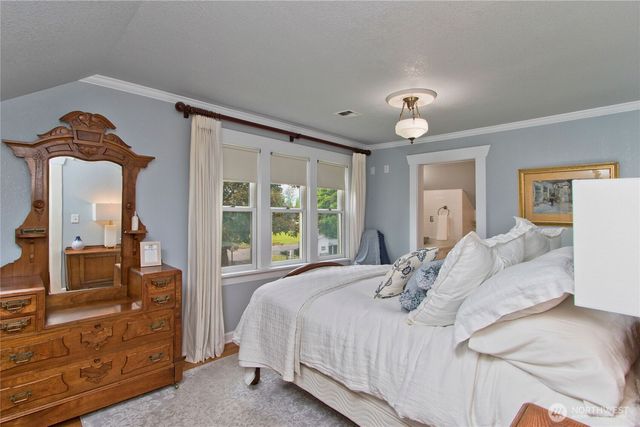 26806 SE 432nd Street, Enumclaw, WA 98022