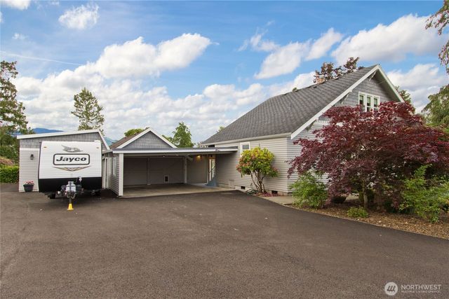 26806 SE 432nd Street, Enumclaw, WA 98022