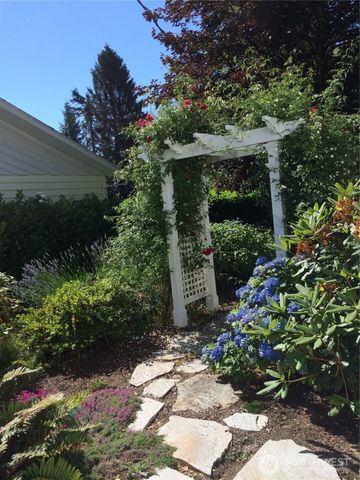 26806 SE 432nd Street, Enumclaw, WA 98022