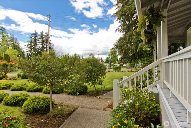 26806 SE 432nd Street, Enumclaw, WA 98022