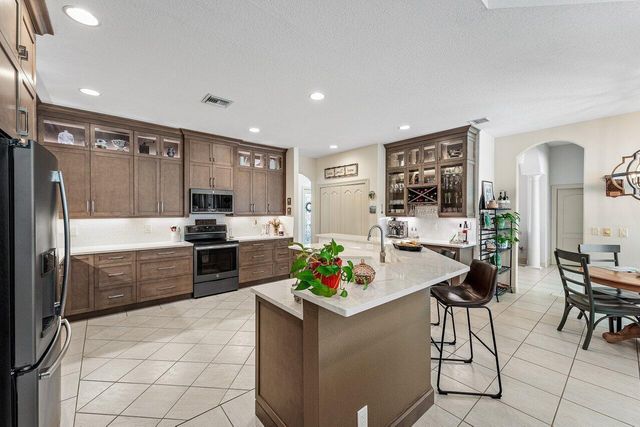 15730 Glen Willow Lane, Wellington, FL 33414