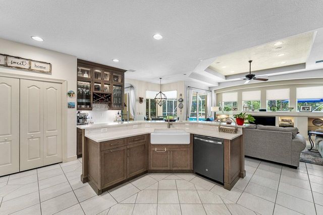 15730 Glen Willow Lane, Wellington, FL 33414