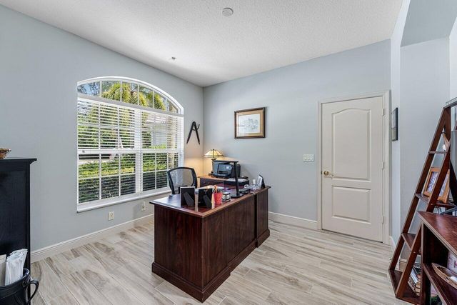 15730 Glen Willow Lane, Wellington, FL 33414