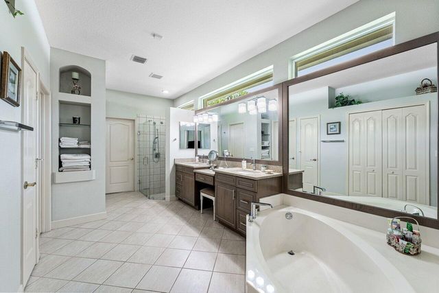 15730 Glen Willow Lane, Wellington, FL 33414