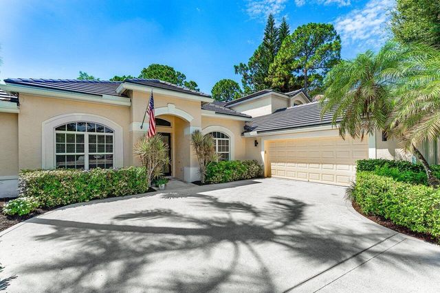 15730 Glen Willow Lane, Wellington, FL 33414