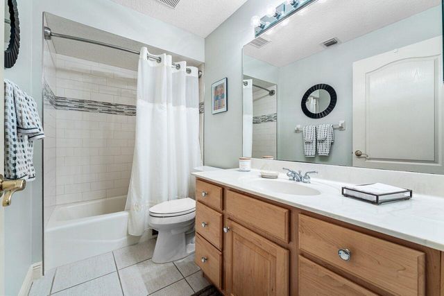 15730 Glen Willow Lane, Wellington, FL 33414