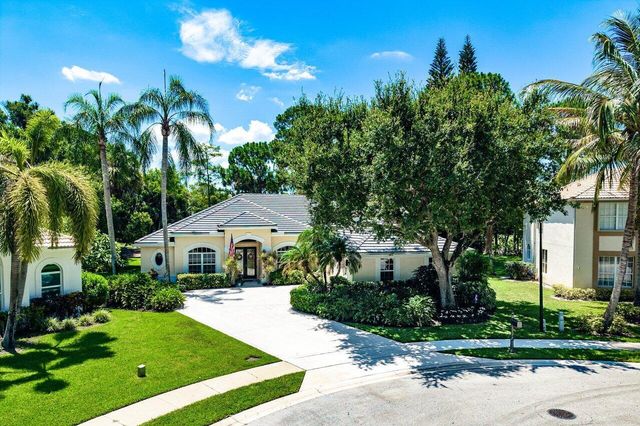 15730 Glen Willow Lane, Wellington, FL 33414