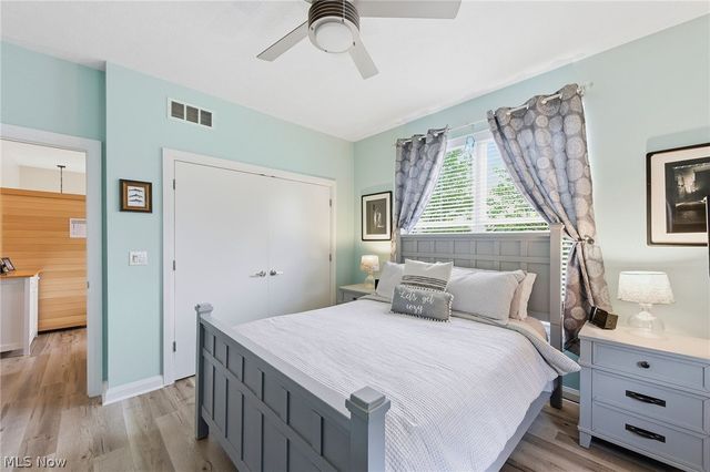 3897 Clinton Avenue, Cleveland, OH 44113
