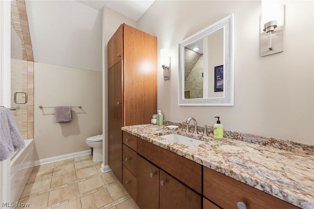 3897 Clinton Avenue, Cleveland, OH 44113