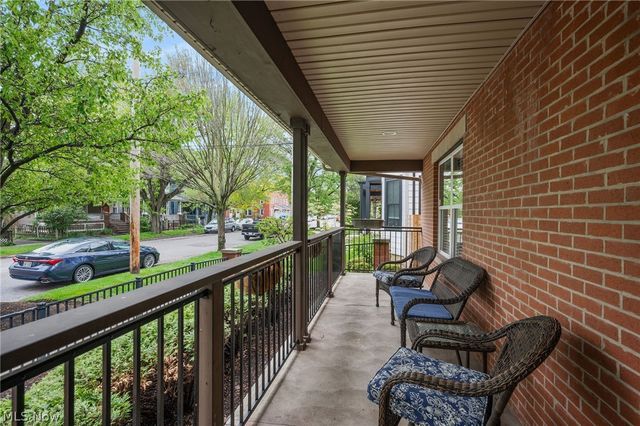 3897 Clinton Avenue, Cleveland, OH 44113