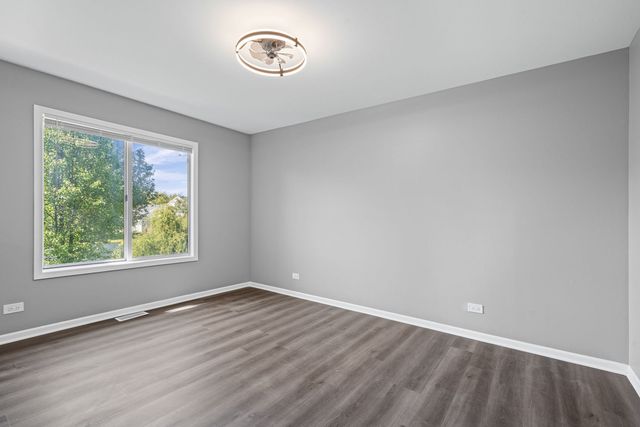 621 Cutter Lane, Elk Grove Village, IL 60007