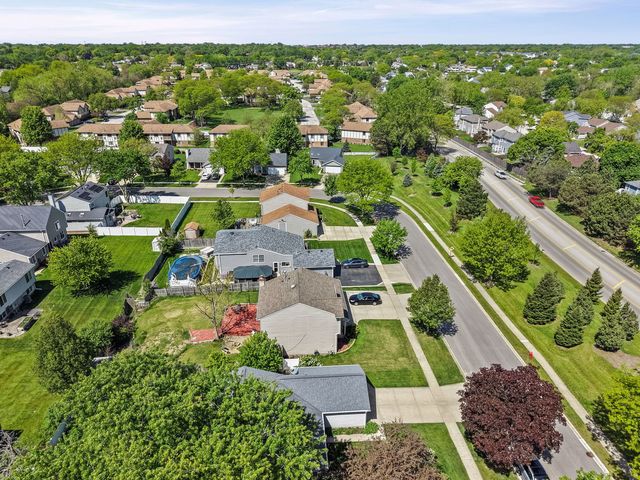 621 Cutter Lane, Elk Grove Village, IL 60007