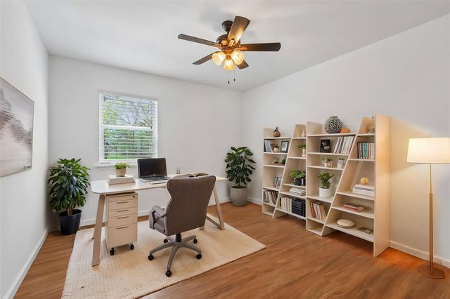 407 Magnolia ST, Bastrop, TX 78602