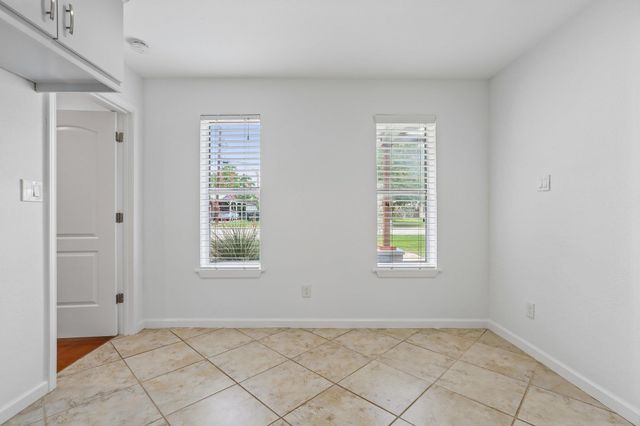 407 Magnolia ST, Bastrop, TX 78602