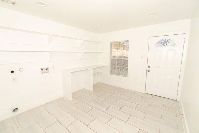 4826 Bristol Street, Houston, TX 77009