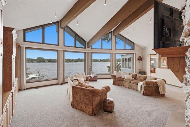 737 Carla Lane, Little Canada, MN 55109