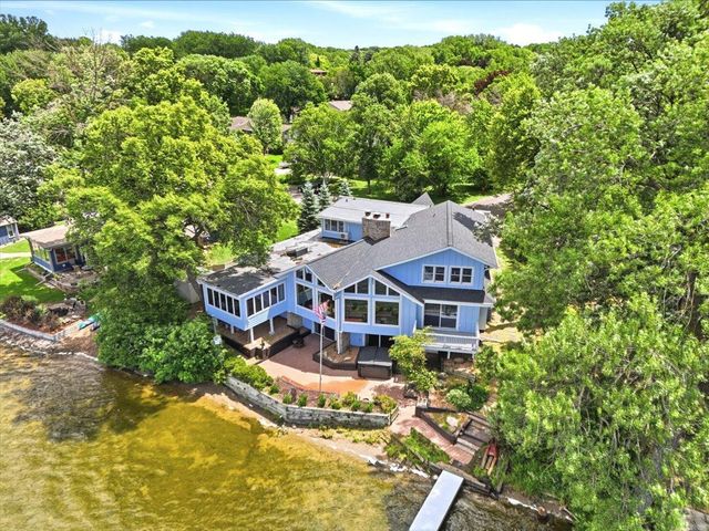 737 Carla Lane, Little Canada, MN 55109