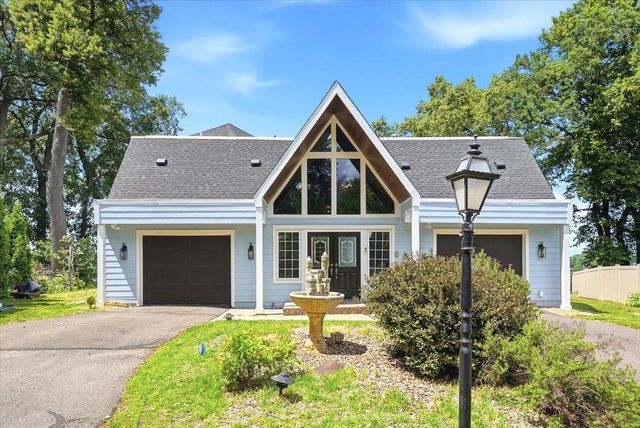 737 Carla Lane, Little Canada, MN 55109