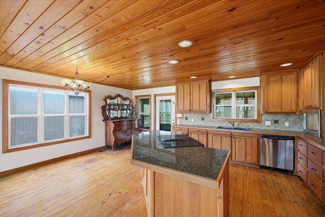 106 Rebel Grove Dr., Mendenhall, MS 39114