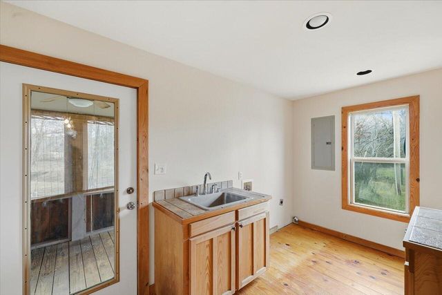 106 Rebel Grove Dr., Mendenhall, MS 39114