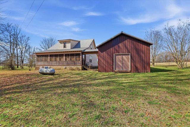 106 Rebel Grove Dr., Mendenhall, MS 39114