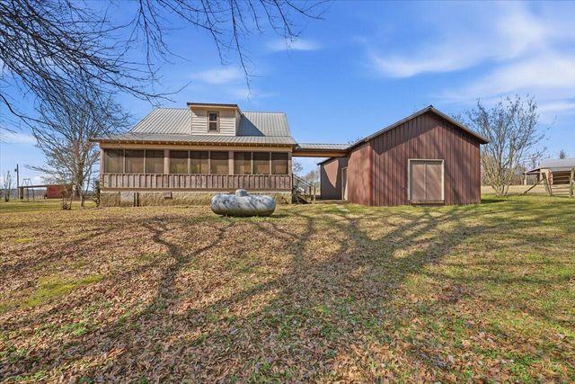 106 Rebel Grove Dr., Mendenhall, MS 39114