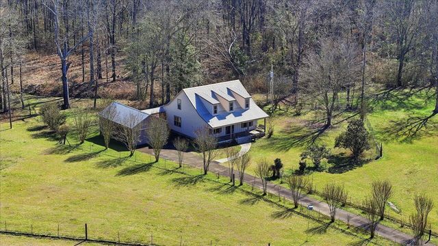 106 Rebel Grove Dr., Mendenhall, MS 39114