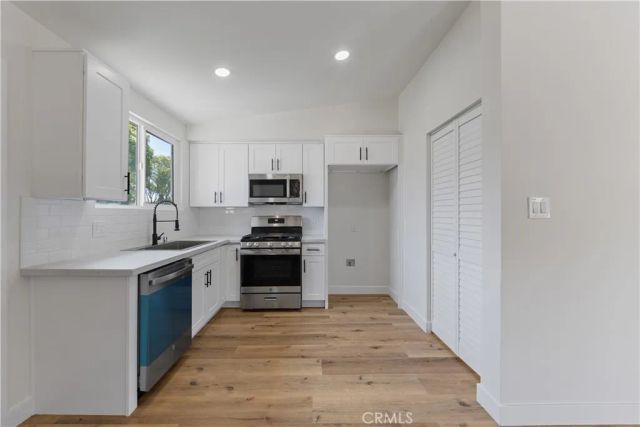 1431 Raymar, Santa Ana, CA 92703