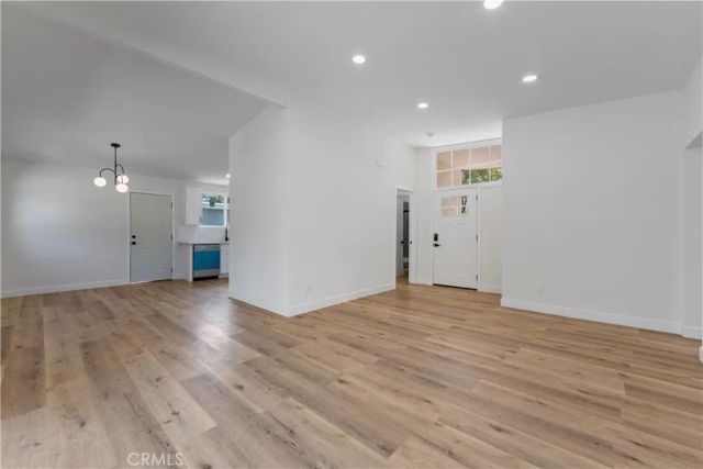 1431 Raymar, Santa Ana, CA 92703