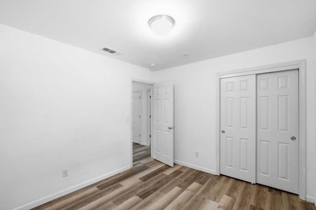 Image 16 of property listing at 1781 Diamond Avenue, Sanger, CA 93657