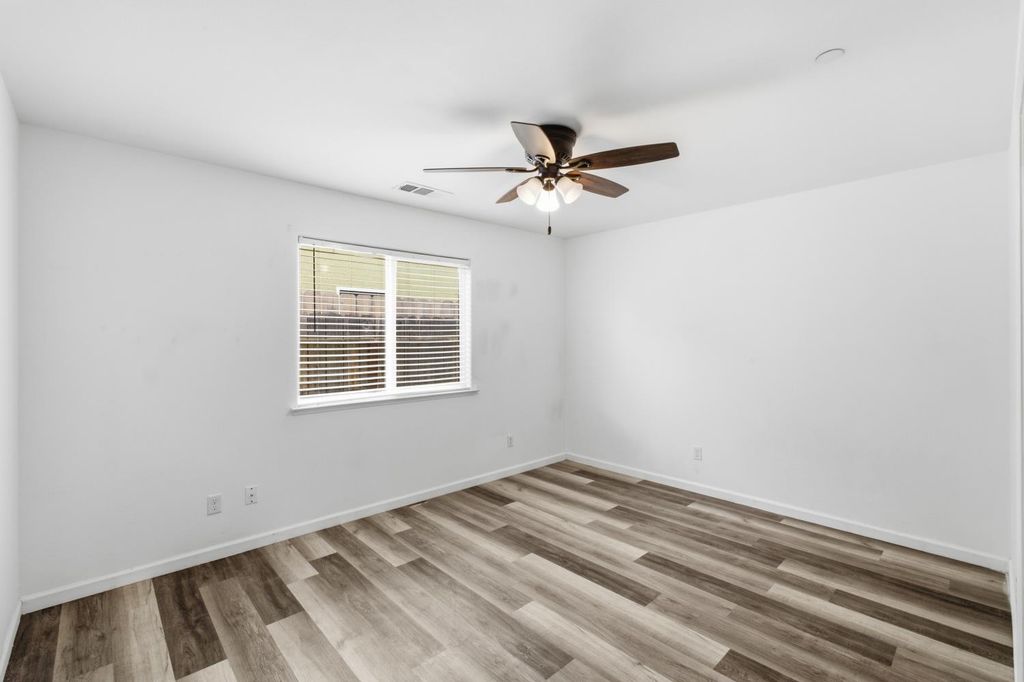 Image 17 of property listing at 1781 Diamond Avenue, Sanger, CA 93657