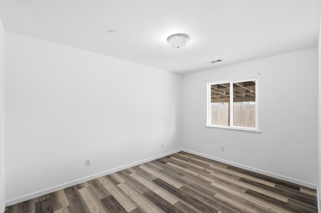 Image 21 of property listing at 1781 Diamond Avenue, Sanger, CA 93657