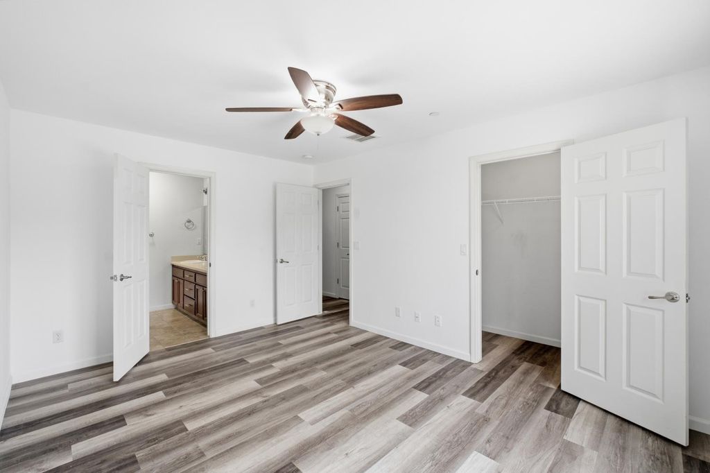 Image 25 of property listing at 1781 Diamond Avenue, Sanger, CA 93657