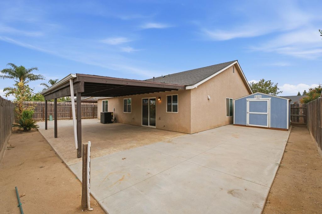 Image 31 of property listing at 1781 Diamond Avenue, Sanger, CA 93657
