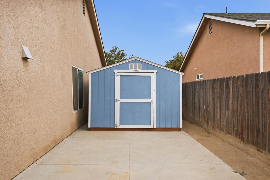 Image 34 of property listing at 1781 Diamond Avenue, Sanger, CA 93657