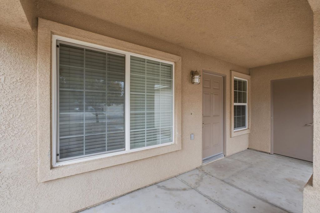Image 5 of property listing at 1781 Diamond Avenue, Sanger, CA 93657
