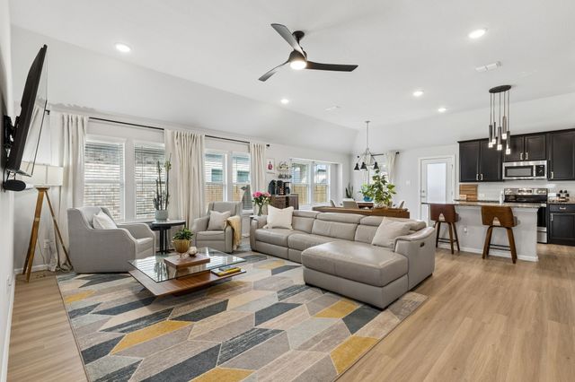 217 Crescent Avenue, Melissa, TX 75454